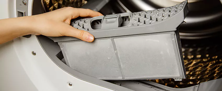 Signs Of A Clogged Dryer Lint Trap in East Los Angeles, California